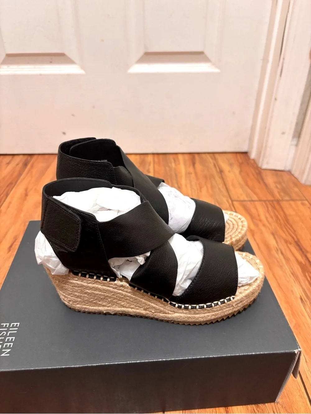 NIB EILEEN FISHER Willow Tumbled Leather Wedge Espadrille